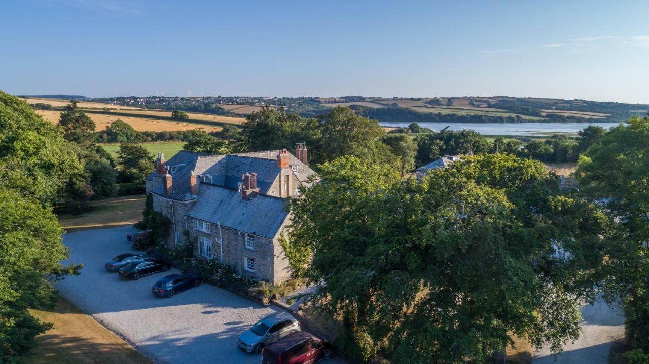Trewornan Manor Bed and Breakfast Wadebridge Εξωτερικό φωτογραφία