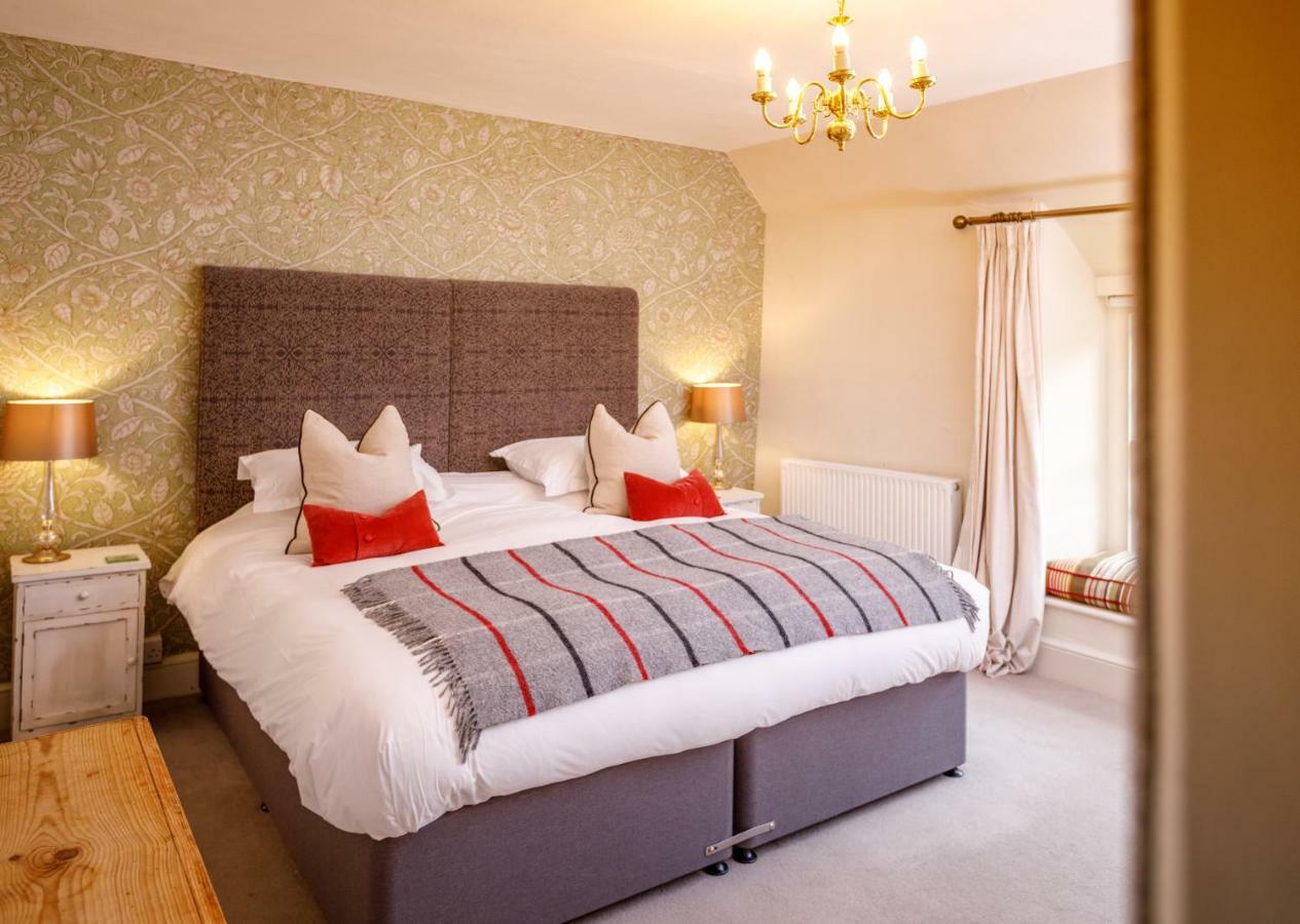 Trewornan Manor Bed and Breakfast Wadebridge Εξωτερικό φωτογραφία